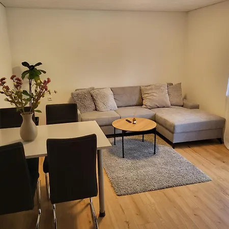 Schoene 2 Zimmerwohnung In Apartman